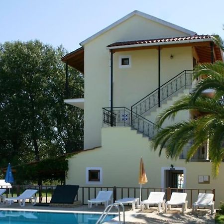 Villa Fondas Roda 外观 照片